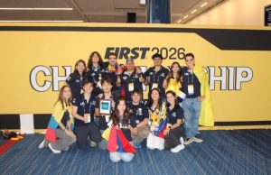Equipo colombiano gana premio al espíritu de equipo en el mundial de robótica
