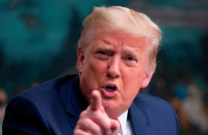 Trump elevará los aranceles de autos y camiones de la UE al 25%