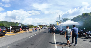 Mantienen bloqueos en peaje San Bernardo y Tarapacá, Caldas