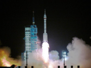 Un año permanecerá astronauta chino en misión espacial
