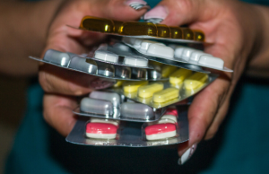 EPS deberán garantizar medicamentos pese a problemas logísticos