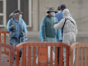 Francés repatriado del crucero afectado por hantavirus presenta síntomas