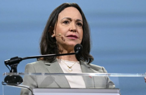 Machado pide un nuevo CNE para convocar elecciones en Venezuela
