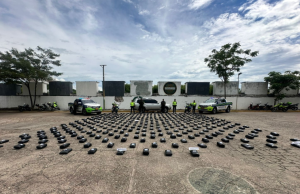 En carro blindado hallan 412 kilos de marihuana vía Bogotá- Girardot