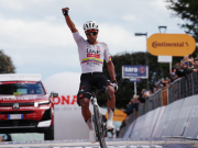 Jhonatan Narváez logró tercera victoria en etapa de Giro de Italia 2026