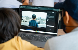 Denuncian crisis en programa educativo por computadores defectuosos
