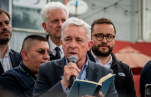 Uribe pide votar por Paloma Valencia por su firmeza “sin dobleces”