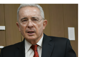 Uribe dice que Fiscalía lo quiere meter a la cárcel en este Gobierno