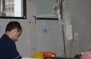 Primicia: Informe revela que uno de cada cuatro colombianos considera que la crisis de la salud es el problema más grave del país
