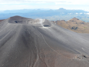Emiten alerta por incremento de actividad sísmica y emisión de ceniza en el volcán Puracé