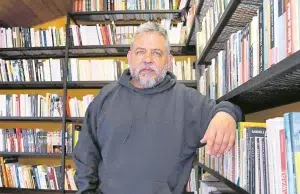 Mario Mendoza, el ‘rock star’de la literatura colombiana
