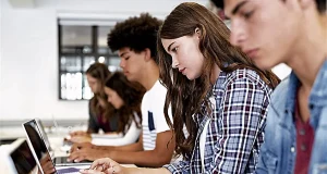 Conectados para crecer: la profunda transformación digital de la adolescencia