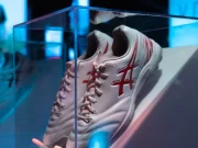 ASICS llega al mercado colombiano del fútbol con la línea de guayos DS LIGHT™