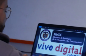 350 mil usuarios diarios, así crece el acceso digital en los Centros Digitales del MinTIC operados por Claro