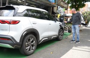 ¿Está en Envigado y tiene vehículo eléctrico? Esta información le interesa