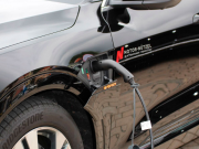 Nueva estrategia busca impulsar la producción de vehículos eléctricos