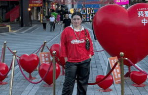 Olga, la física santuariana que convirtió China en su hogar