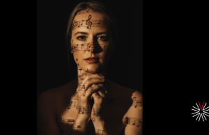 Rebecca Winckworth presenta su nuevo álbum de estudio