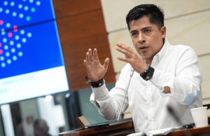 Senador Ariel Ávila advierte que urge una reforma política