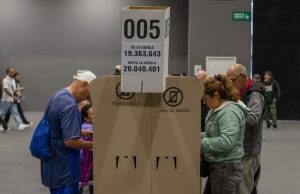 Radiografía electoral: De La Espriella ganó en Corferias y Cepeda en las cárceles