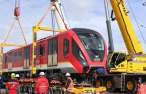 Ya está en Bogotá el tren número 12 del metro de Bogotá