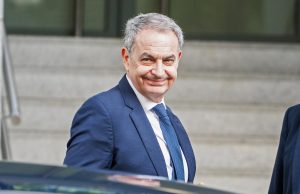 Zapatero niega gestiones para Plus Ultra y no habla de las joyas