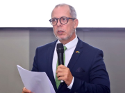 Embajador de Colombia en Brasil fue suspendido por posible proselitismo