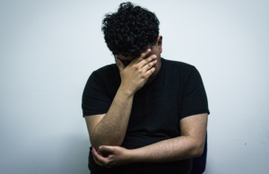 Alarma por salud mental: polarización electoral eleva cuadros de estrés