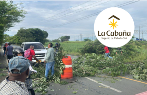 Sector cañero bloquea peaje Villa Rica en vía Panamericana