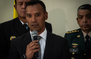MinDefensa niega represalias tras retiro del general Erick Rodríguez