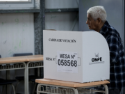 Perú define su futuro en las urnas en un reñido balotaje presidencial