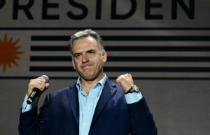 Presidente de Uruguay saluda a Abelardo De La Espriella tras su victoria