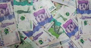 Proponen austeridad en el gasto y frenar déficit fiscal para enderezar la economía