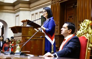 Alza del 15% al salario mínimo y 50% a pensión de pobres: Fujimori