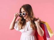 Con el dólar a la baja, así puede ahorrar al comprar tecnología, productos de belleza y artículos para el hogar