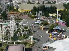 Parques temáticos recibieron más de 20 millones de visitantes en 2025, pero advierten presión sobre su rentabilidad