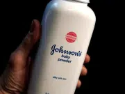 Johnson & Johnson ofrece un arreglo de más de 5.000 millones de dólares para zanjar demandas por casos de cáncer ligados a uso de talco
