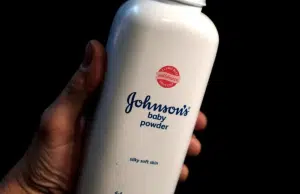 Johnson & Johnson ofrece un arreglo de más de 5.000 millones de dólares para zanjar demandas por casos de cáncer ligados a uso de talco