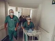 Gabriel Carrasquilla, presidente de la Academia Nacional de Medicina, explica cómo se podría evitar el colapso del sistema de salud colombiano