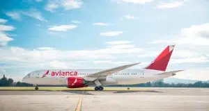 Vuelo de Avianca entre París y Bogotá se desvió a Madrid por una indicación técnica: la aerolínea se pronunció