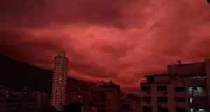 ¿Qué significa el cielo rojo que sorprendió a Venezuela? La explicación de un astrofísico sobre el fenómeno
