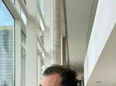 ‘Todos tenemos un ‘nunca nosotros’ en la vida’: Adolfo Zableh Durán habla de su primera novela, un relato sobre los amores imposibles