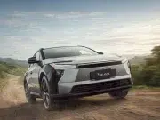 La apuesta de Toyota por la movilidad sostenible llega a Colombia con el bZ4X: el primer vehículo 100 % eléctrico que la marca japonesa trae al país
