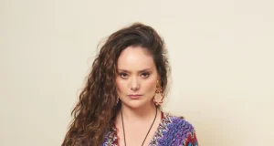María Mulata viaja por Europa con sus sonidos tradicionales y las canciones de su más reciente álbum, el más introspectivo de su carrera