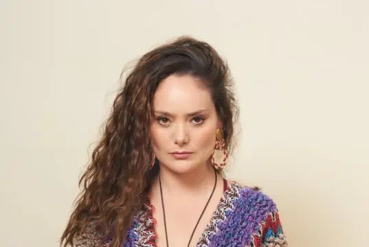 María Mulata viaja por Europa con sus sonidos tradicionales y las canciones de su más reciente álbum, el más introspectivo de su carrera