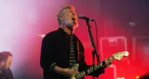 Muere el cantante y actor irlandés Glen Hansard, ganador de un Óscar y protagonista de ‘The Commitments’
