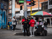 Capturan a expendedor de droga camuflado de ambulante en Bogotá