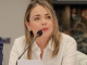 Congresistas de oposición entregan informe sobre denuncias de corrupción