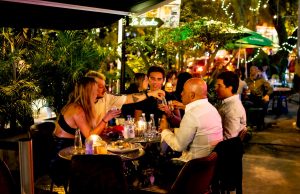 Alcaldía de Medellín amplió horario de comercio nocturno durante Feria de las Flores