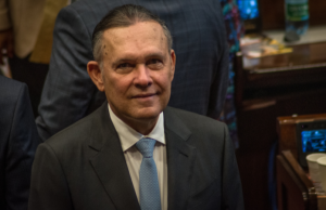 Conservadores confirman que serán partido de gobierno De la Espriella